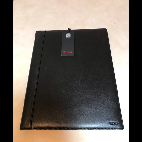tumi alpha letter pad